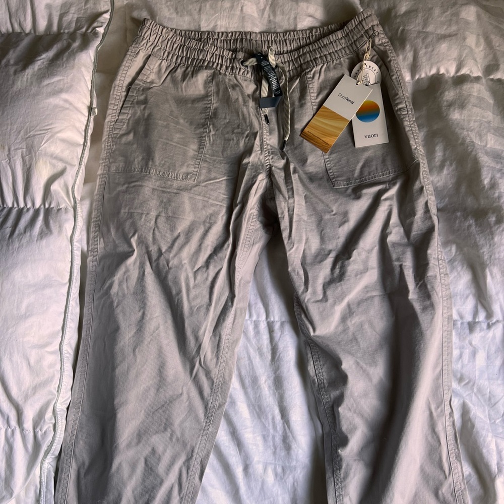 Vuori pant - Medium Brand New with Tags